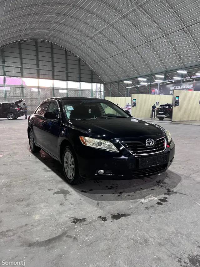 Toyota Camry 2008 · 2.4 AT