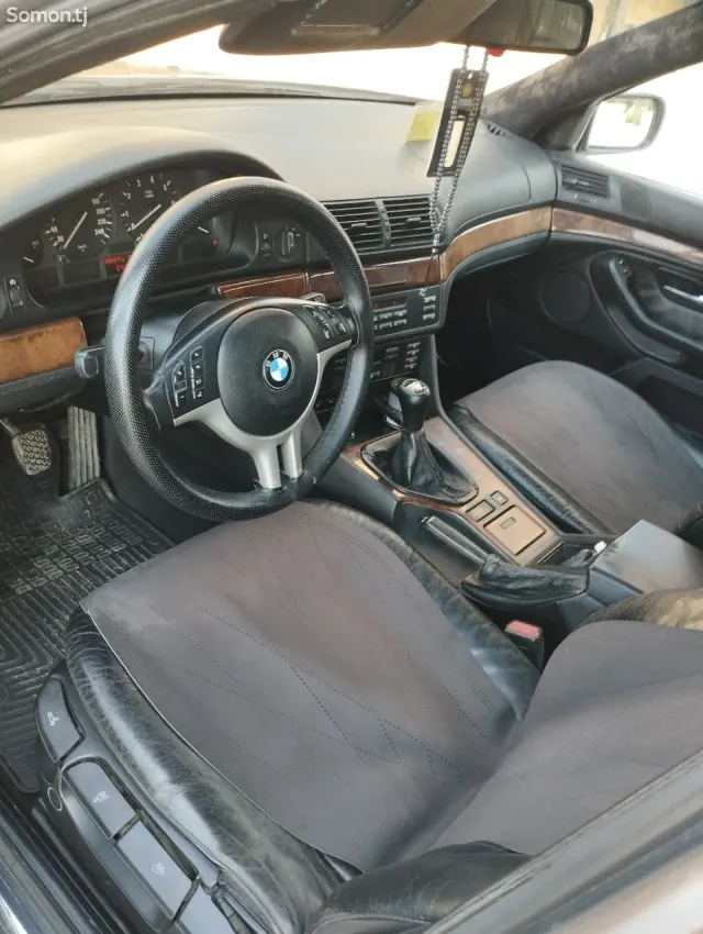 BMW 5 series 1999 · 2.5 MT