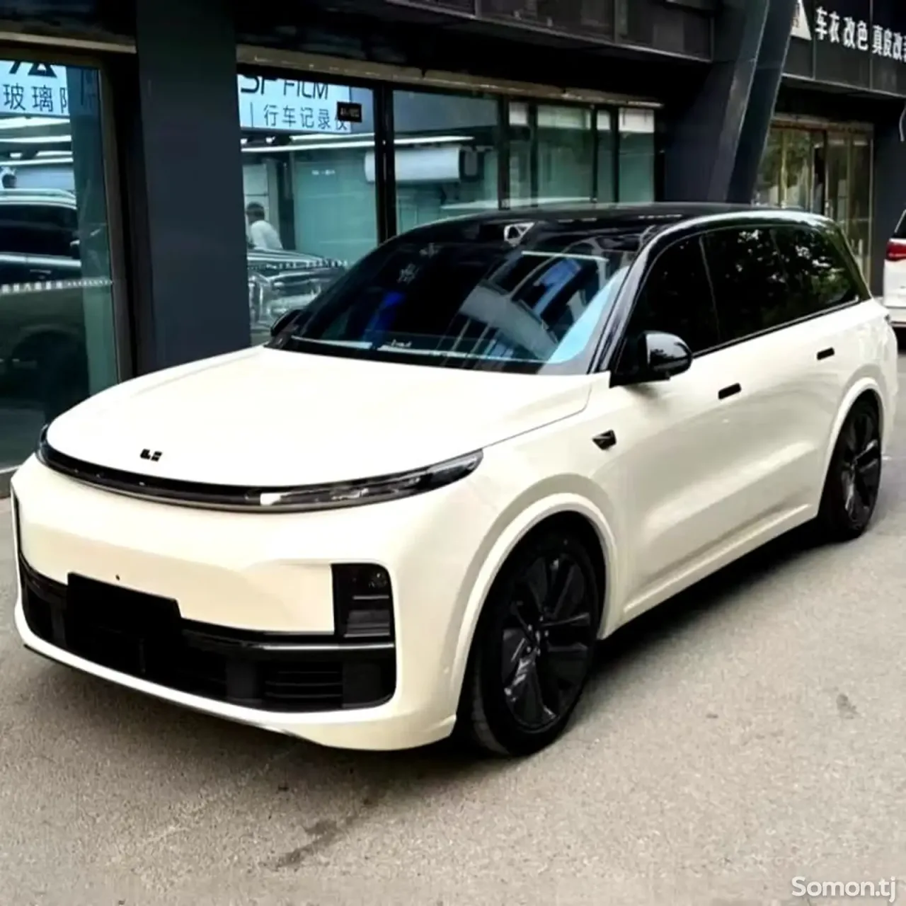 Li Auto (Lixiang) L9 2025 · 2.1 AMT