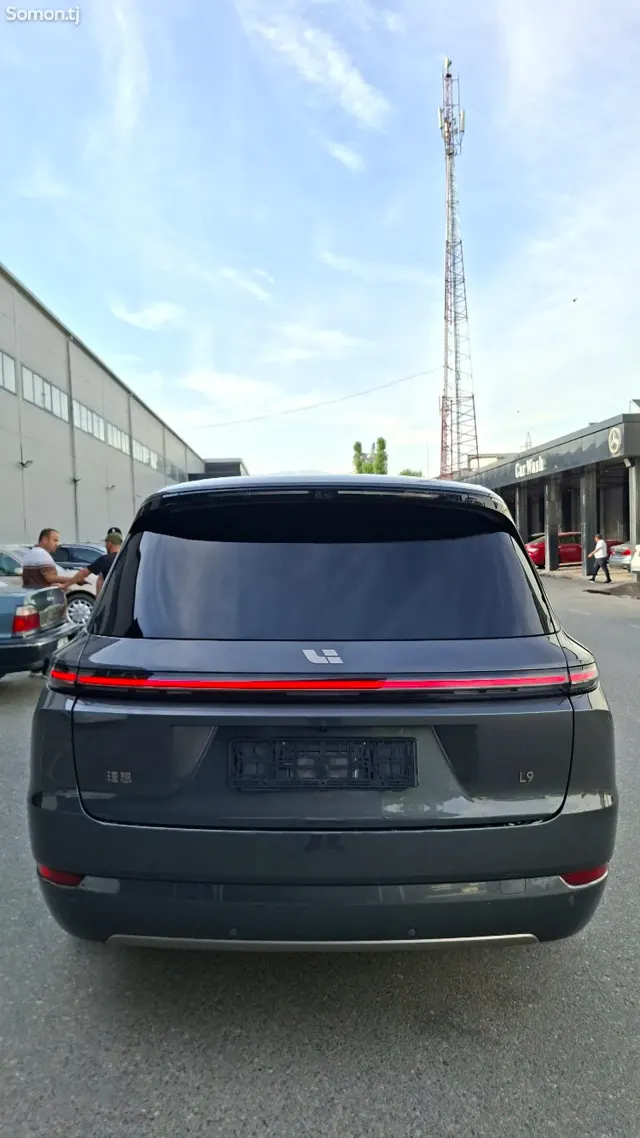 Li Auto (Lixiang) L9 2026 · AT