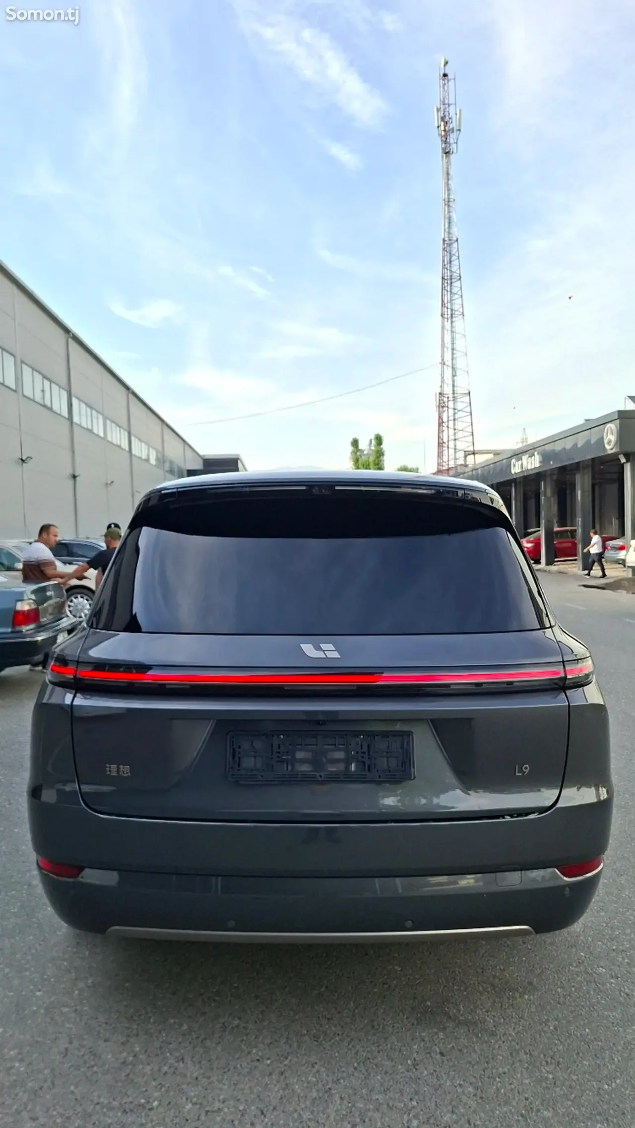 Li Auto (Lixiang) L9 2026 · AT