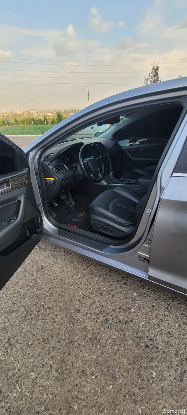 Hyundai Sonata 2014 · 2.0 AT