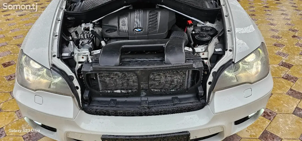 BMW X5 M 2011 · 4.0 AT