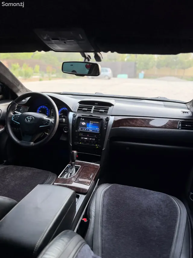 Toyota Camry 2016 · 3.5 AT