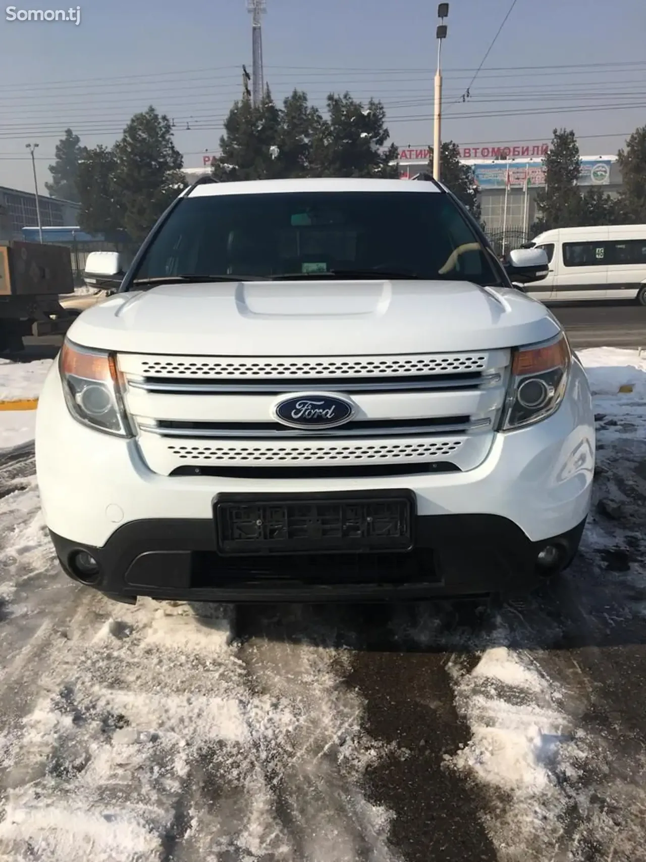 Ford Explorer 2015 · 3.5 AT