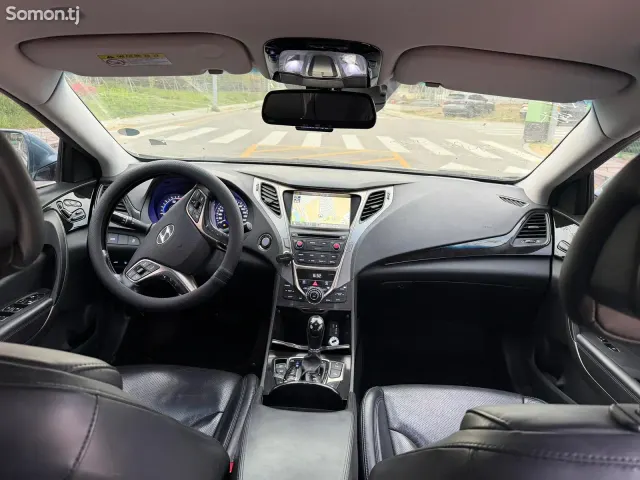 Hyundai Grandeur 2014 · 2.4 AT