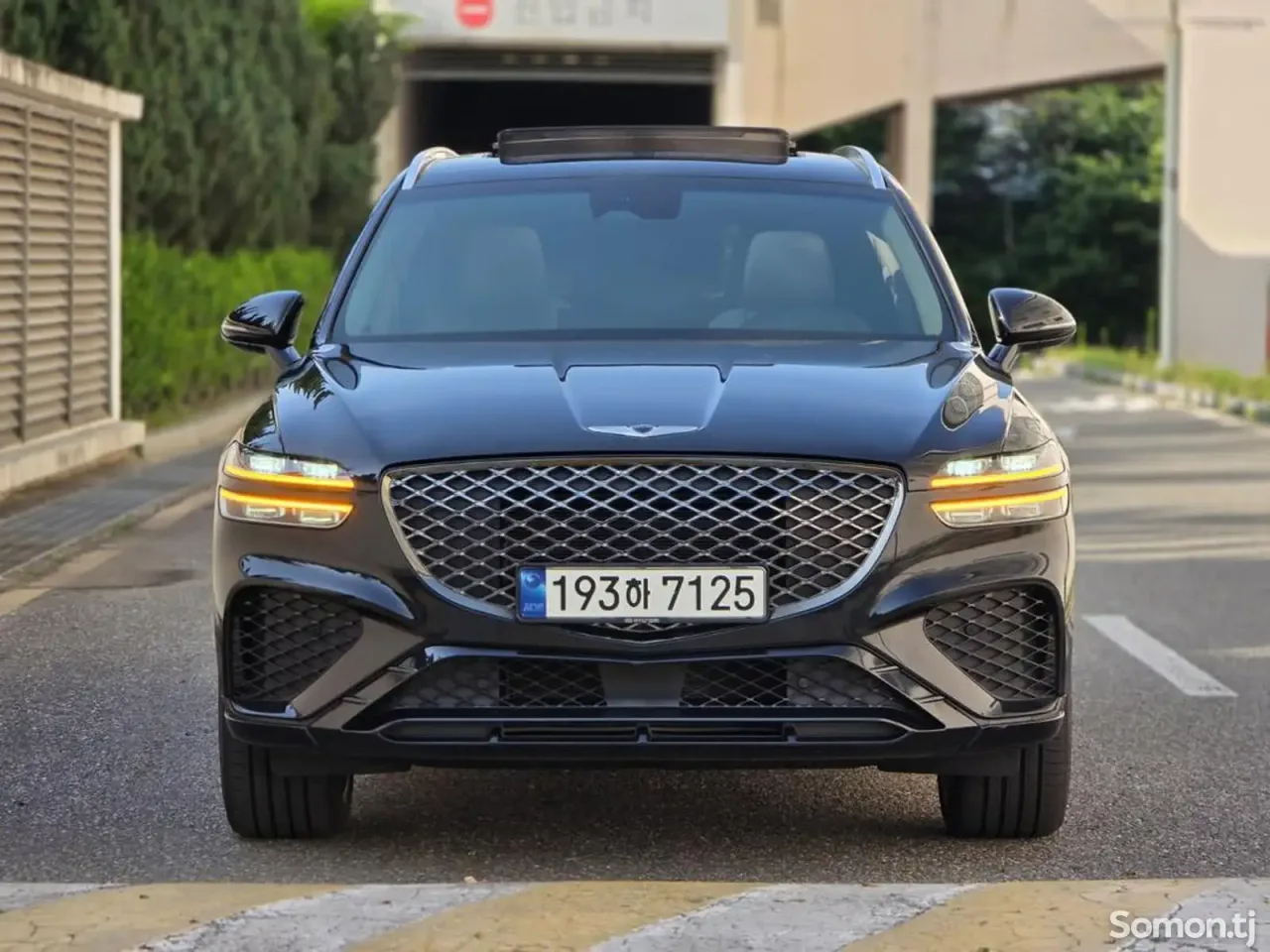 Hyundai Genesis 2021 · 2.5 AT