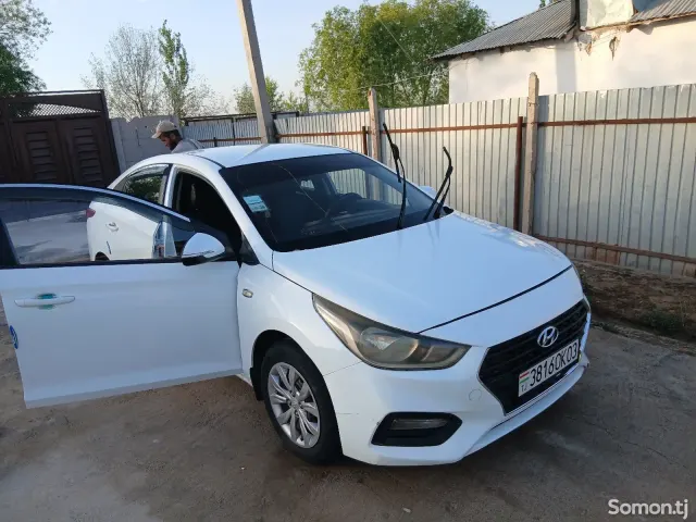 Hyundai Solaris 2019 · 1.5 AT