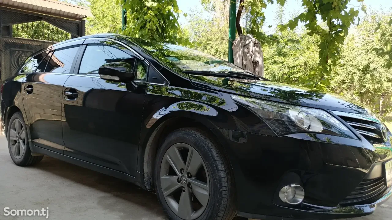 Toyota Avensis 2014 · 2.0 AT