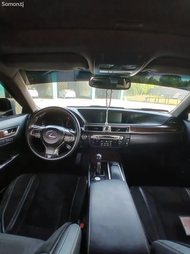 Lexus GS series 2013 · 3.5 AT