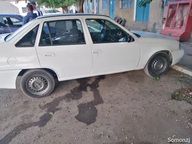 Daewoo Nexia 1996 · 1.8 MT