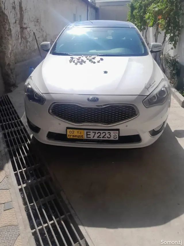 Kia K7 2015 · 2.4 AT