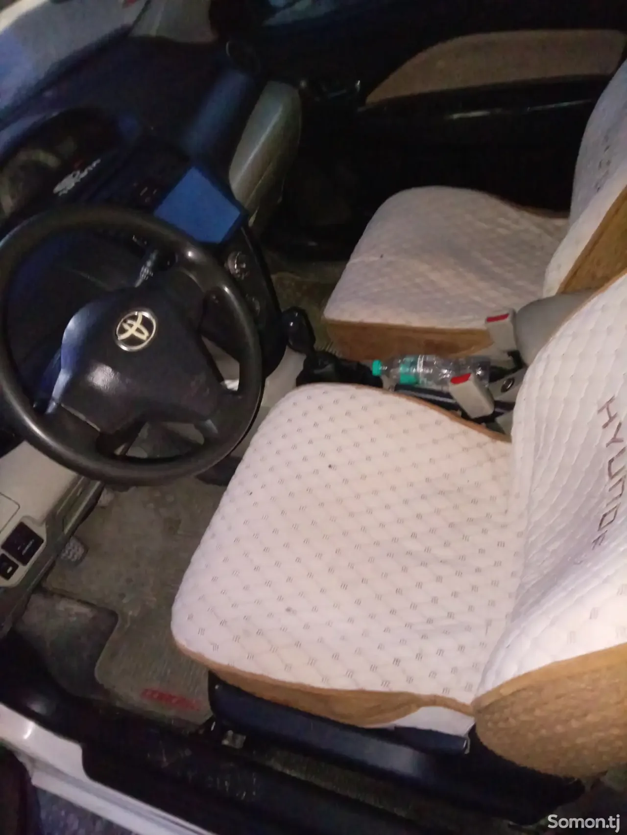 Toyota Yaris 2006 · 1.5 MT