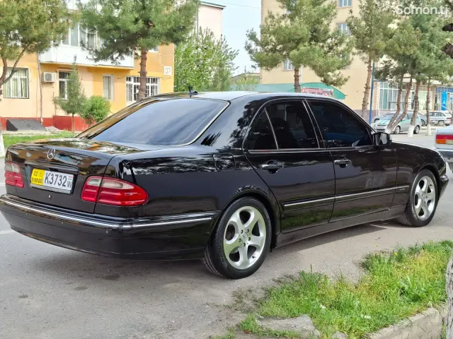 Mercedes-Benz E class 2001 · 2.4 AT