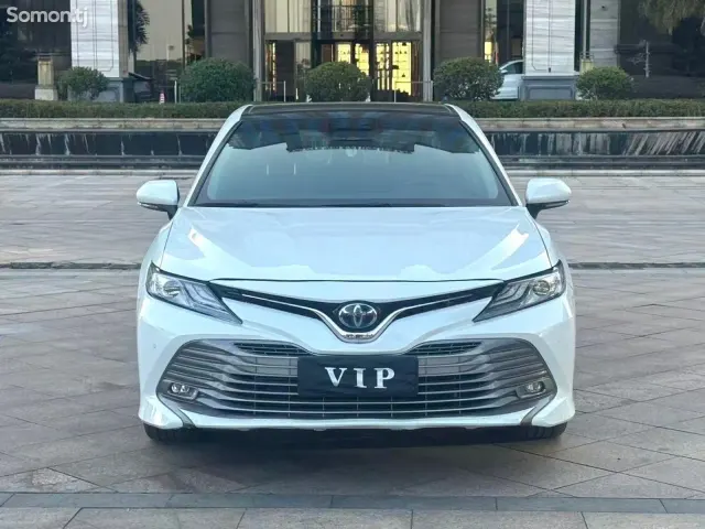 Toyota Camry 2019 · 2.5 AT
