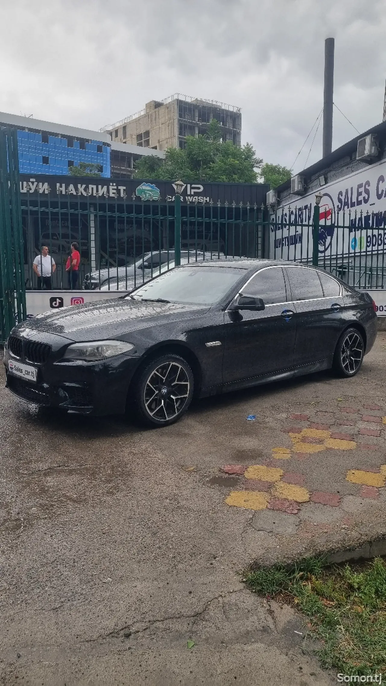 BMW 5 series 2012 · 3.5 AT
