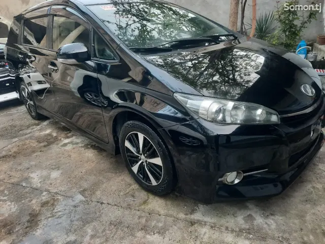 Toyota Wish 2015 · 2.0 AT