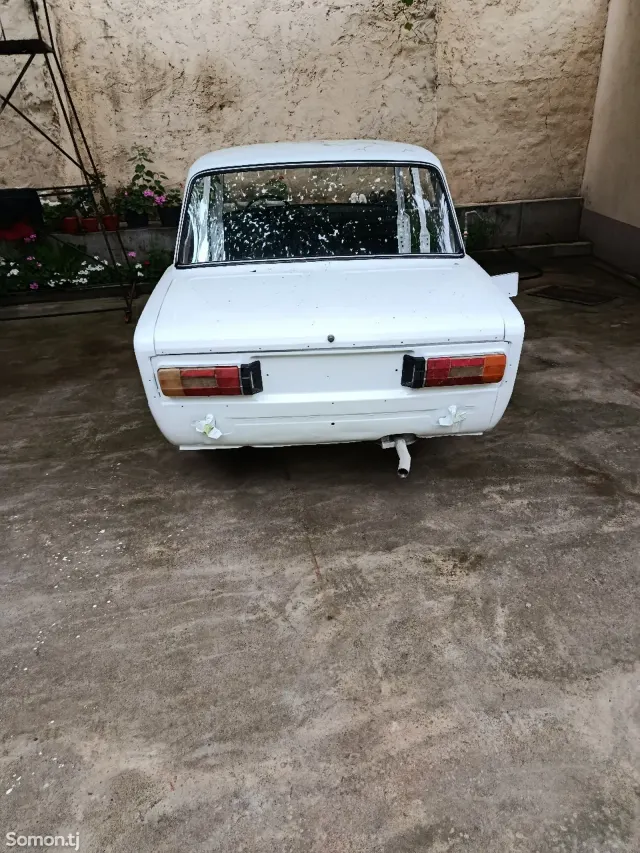 Lada (ВАЗ) 2106 1986 · 1.4 MT