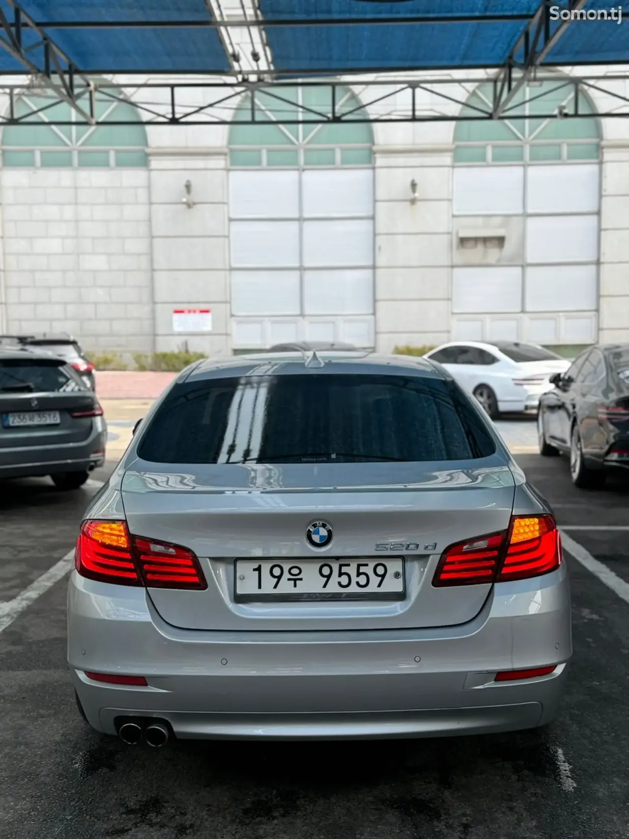 BMW 5 series 2015 · 2.0 AT