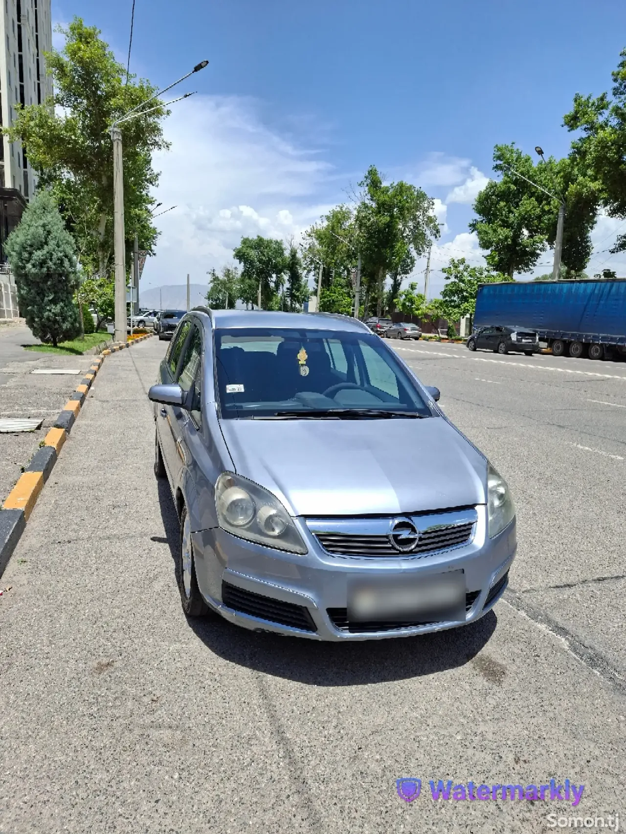 Opel Zafira 2006 · 1.6 MT