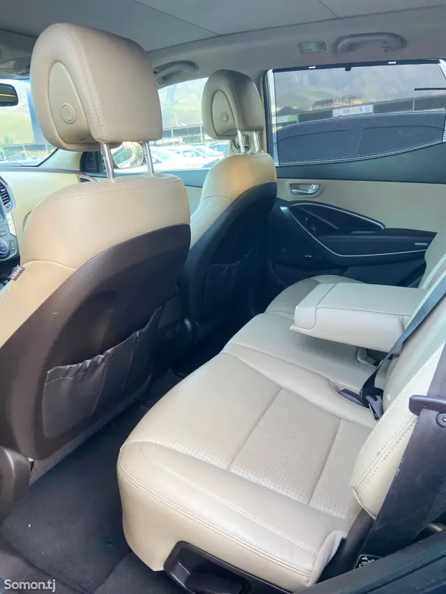 Hyundai Santa Fe 2015 · 2.0 AT