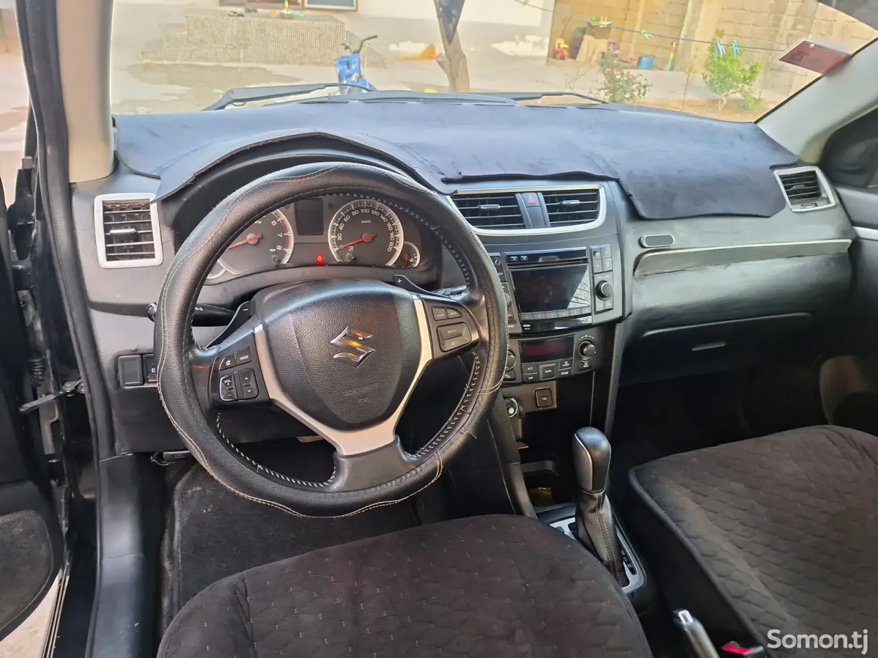 Suzuki Swift 2014 · 1.3 AT