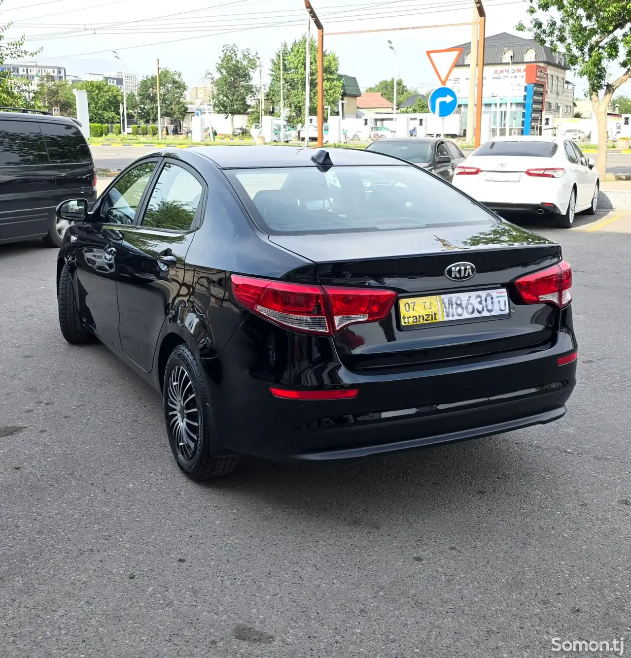 Kia Rio 2017 · 1.4 AT