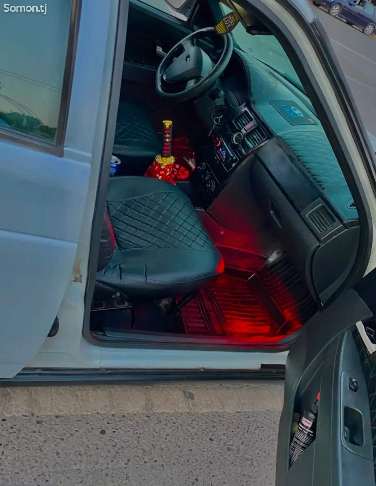 Lada (ВАЗ) Priora 2013 · 1.6 MT