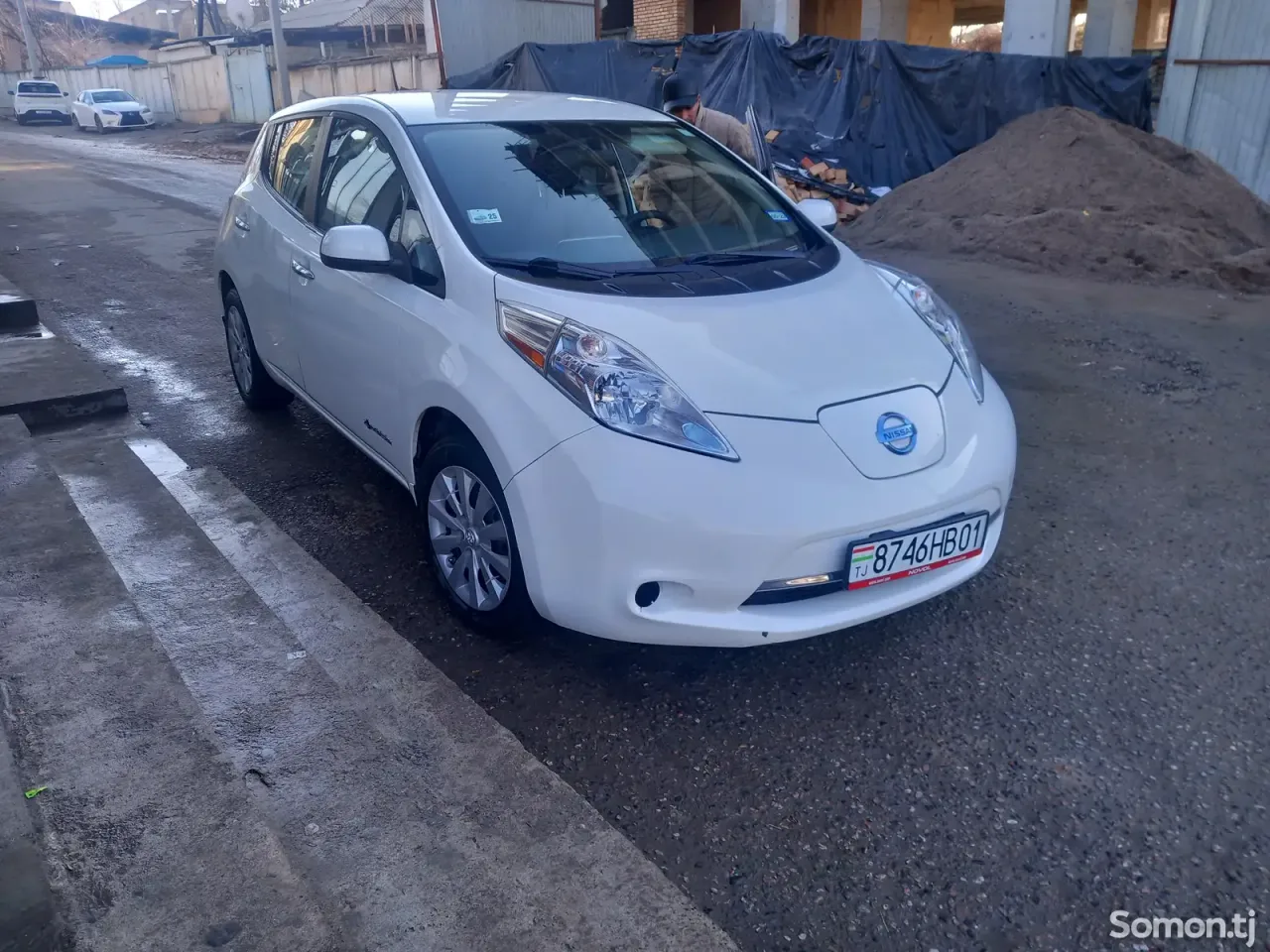 Nissan Leaf 2017 · AT