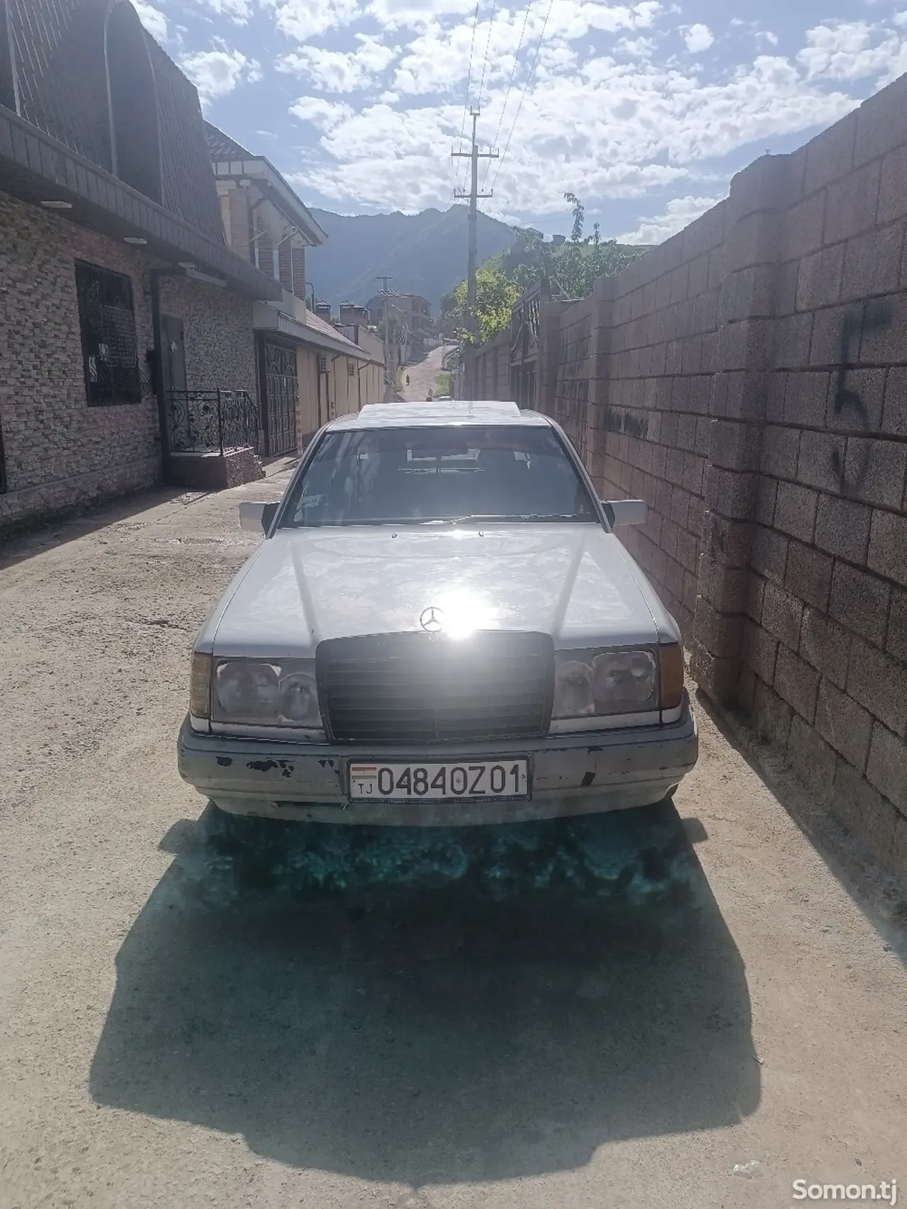 Mercedes-Benz W124 1992 · 2.0 MT