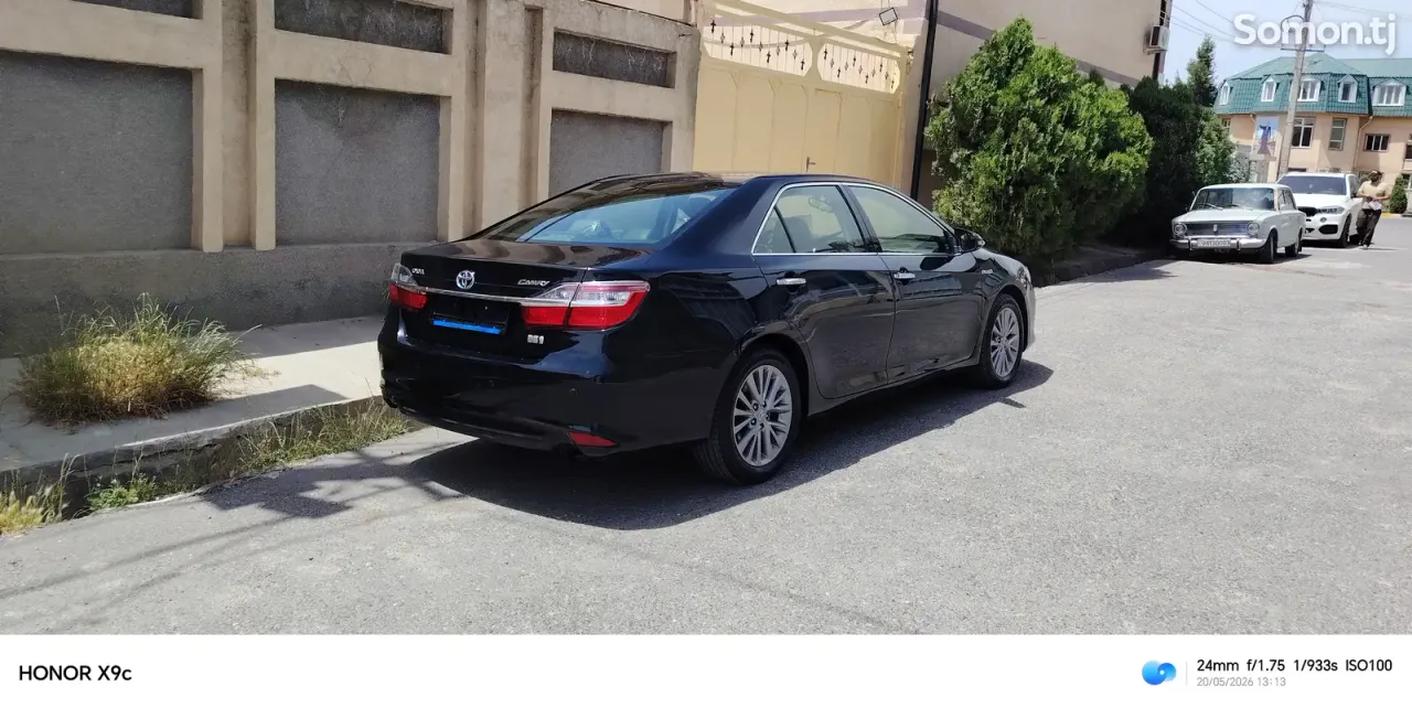 Toyota Camry 2016 · 2.5 AT
