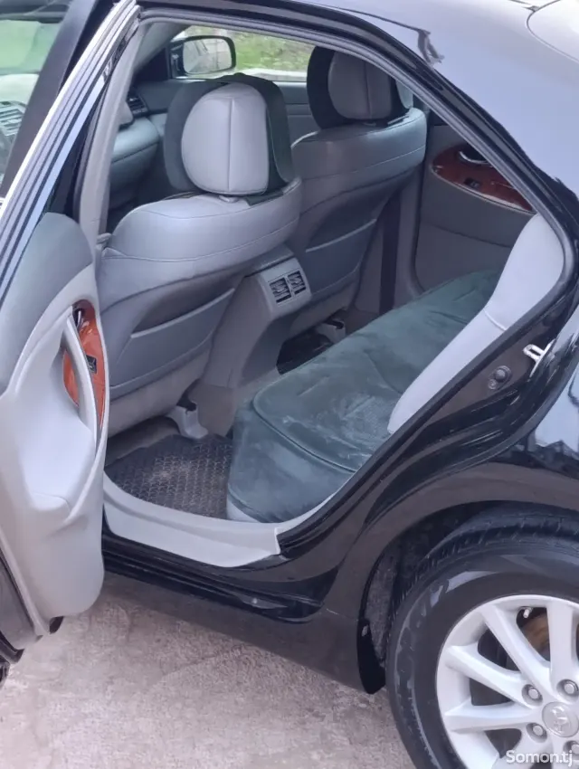 Toyota Camry 2010 · 2.5 AT