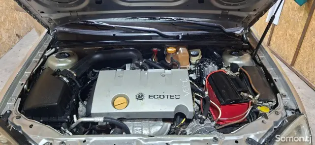 Opel Vectra C 2003 · 1.8 MT