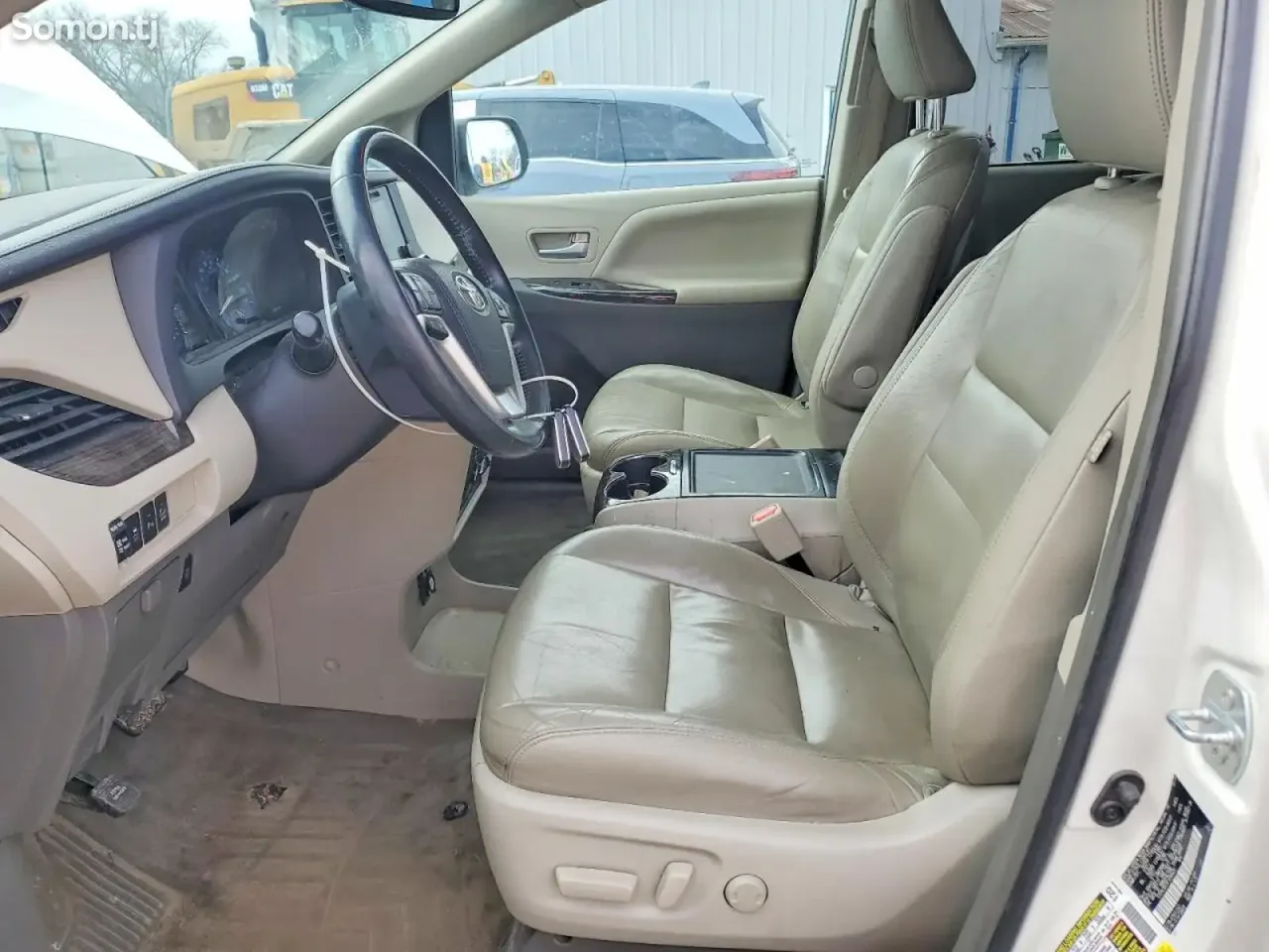 Toyota Sienna 2015 · 3.5 AT