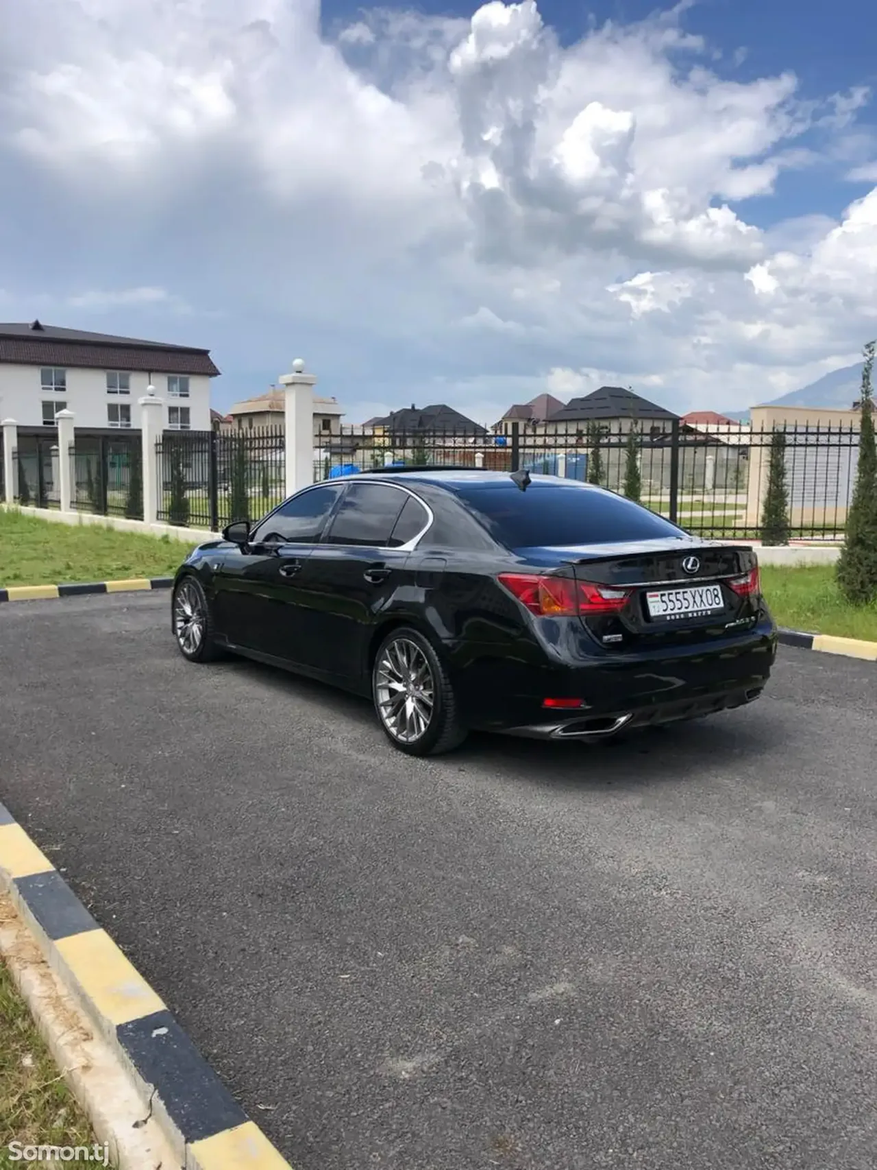 Lexus GS series 2013 · 3.5 AT