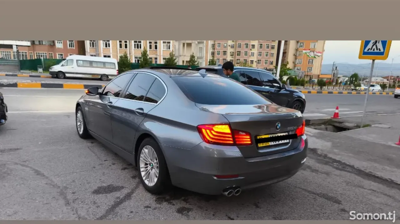 BMW 5 series 2015 · 2.0 AT