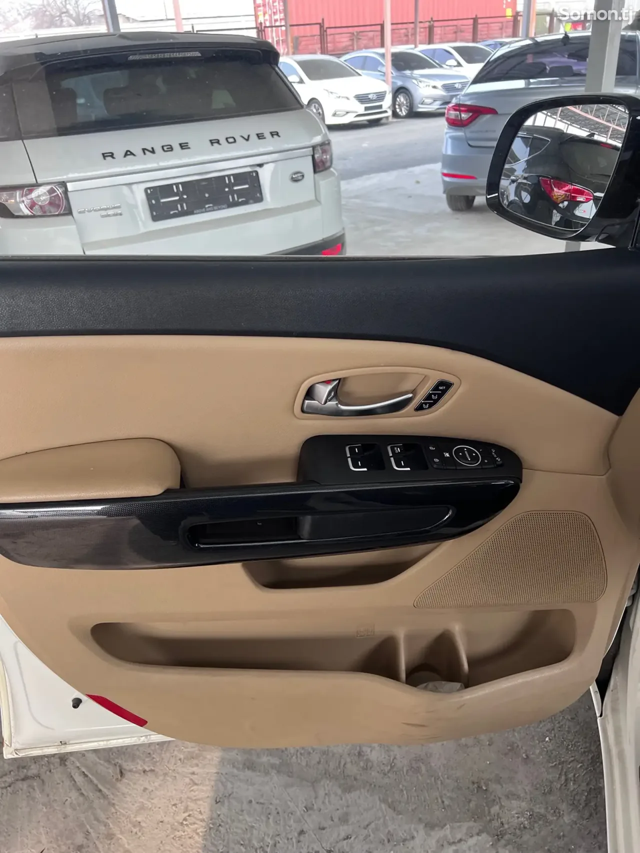 Kia Carnival 2014 · 2.2 AT