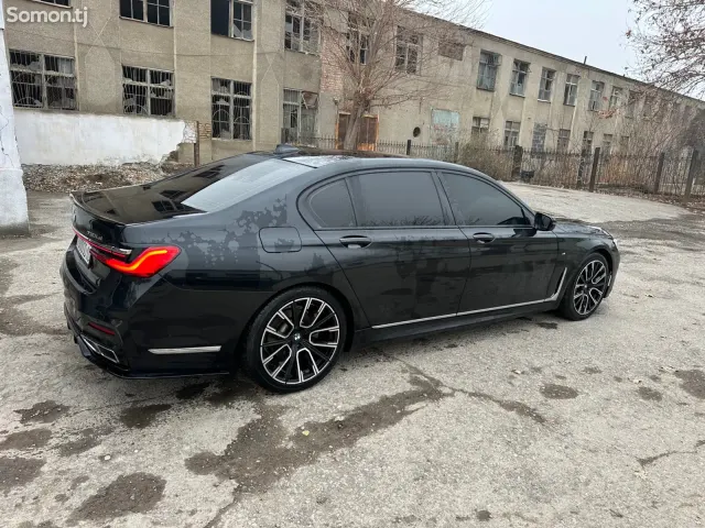 BMW 7 series 2017 · 3.0 AT