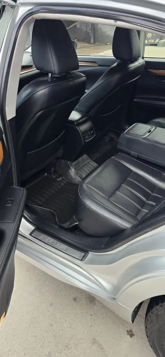 Lexus ES series 2014 · 3.0 AT