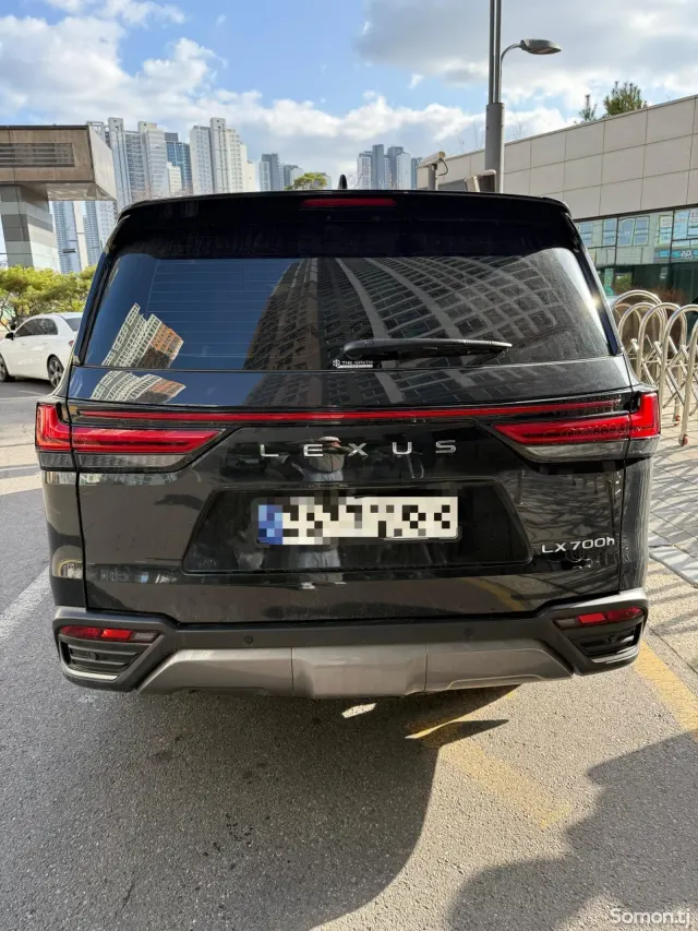 Lexus LX series 2025 · 3.5 AT