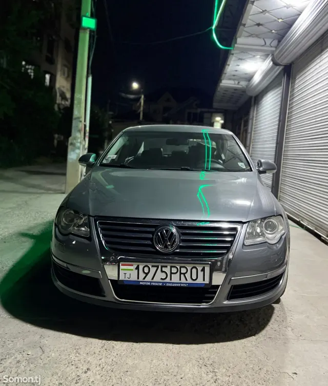 Volkswagen Passat 2007 · 2.0 MT