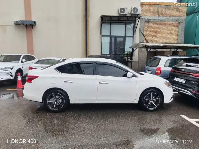 Nissan Sentra 2018 · 1.6 AT