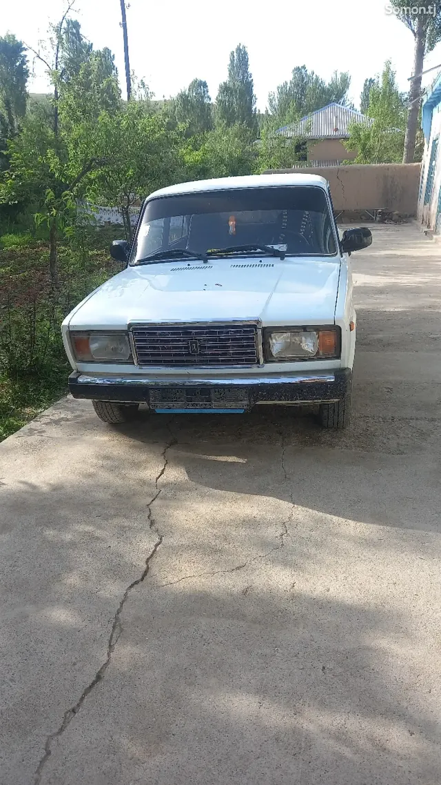 Lada (ВАЗ) 2107 2005 · 0.6 MT