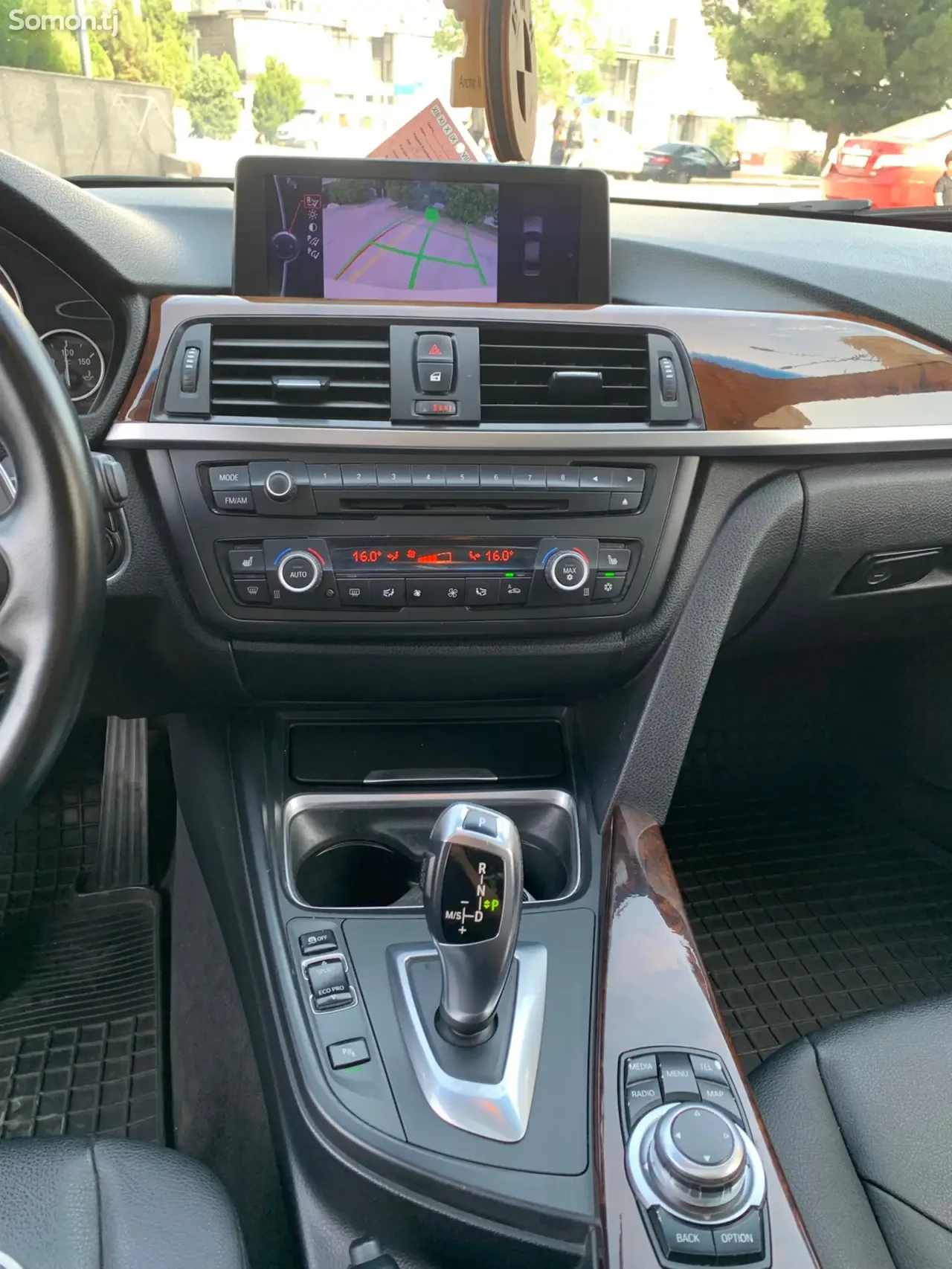BMW 3 series 2012 · 2.0 AT