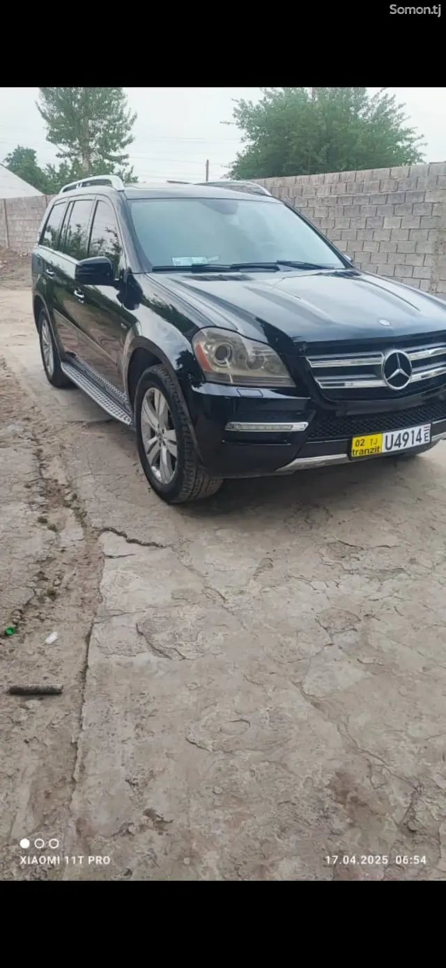 Mercedes-Benz GL class 2012 · 3.5 AT
