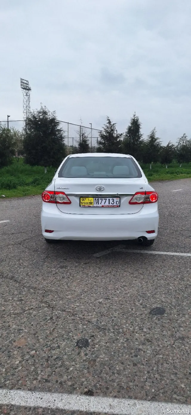 Toyota Corolla 2013 · 1.8 AT