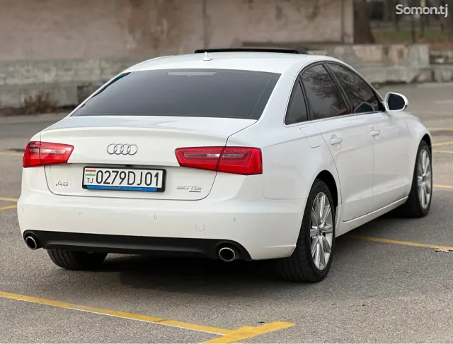 Audi A6 2015 · 3.0 AT