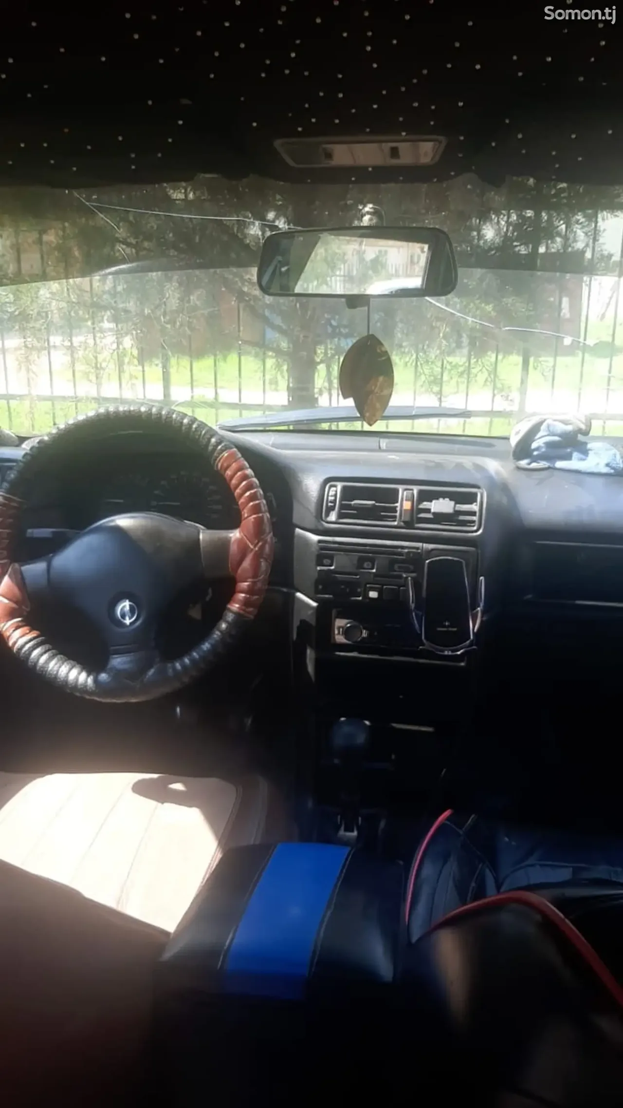 Opel Vectra A 1991 · 1.6 MT