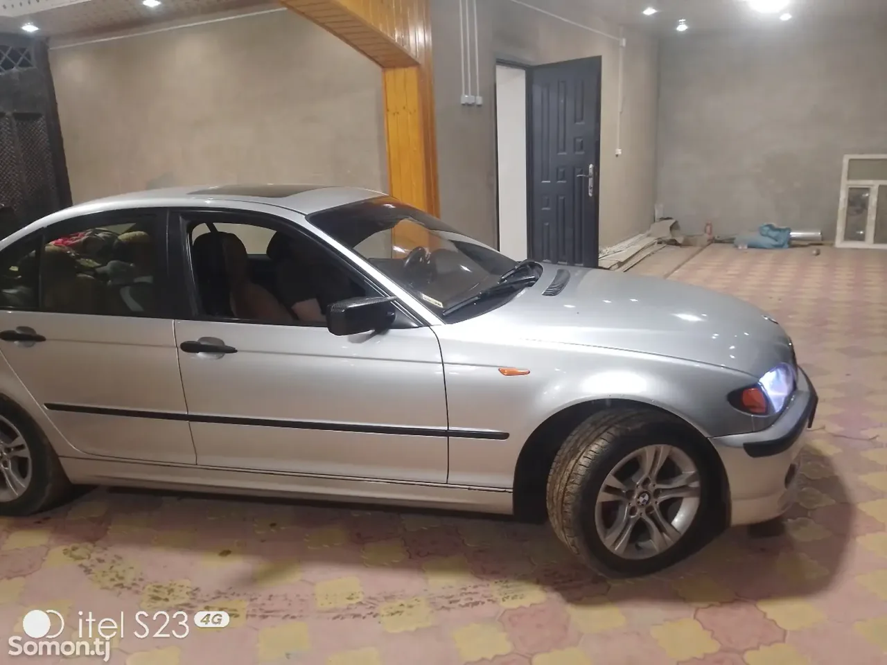 BMW 3 series 2003 · 1.8 MT