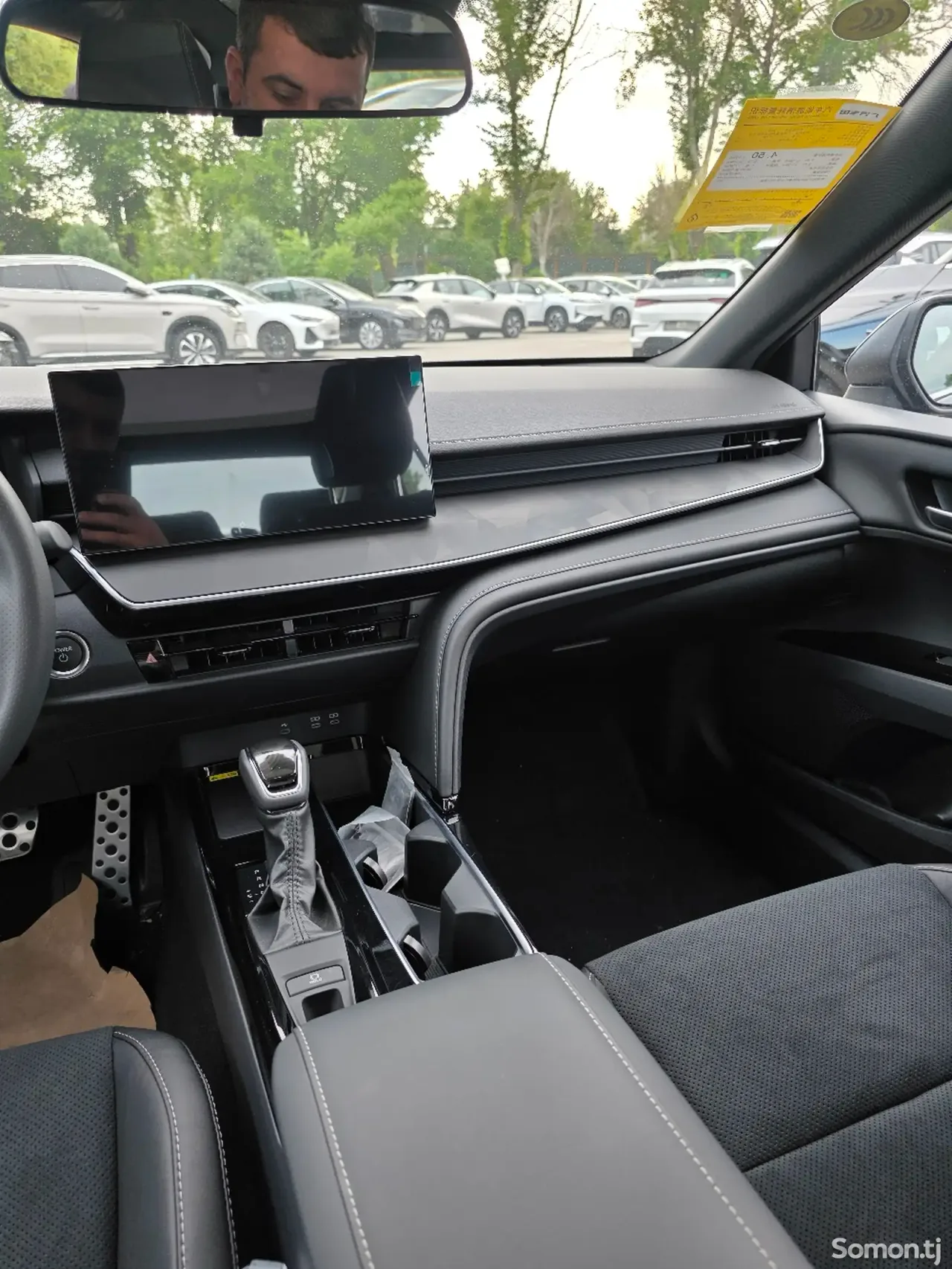 Toyota Camry 2026 · 2.0 AT